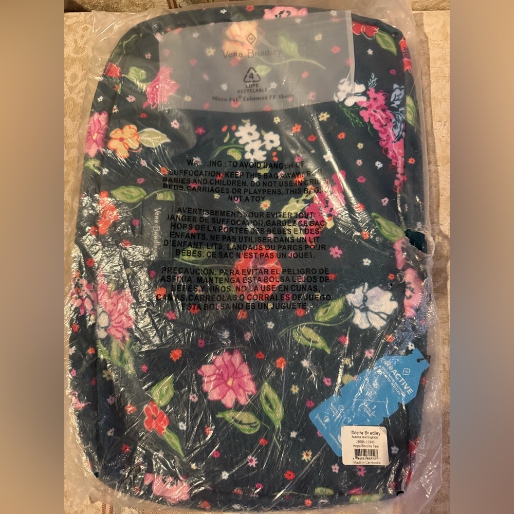 Vera Bradley Women's Recycled Lighten Up Reactive Seat Organizer